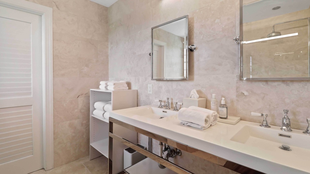 Photo of Bathroom in Gregory Town