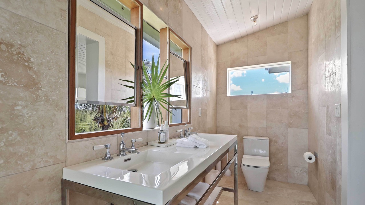 Photo of Bathroom in Gregory Town