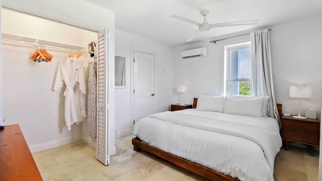 Photo of Bedroom in Gregory Town