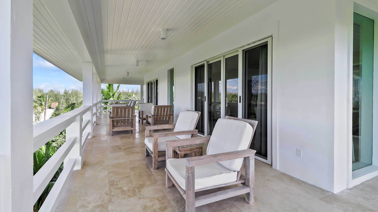 Photo of Patio Balcony in Gregory Town