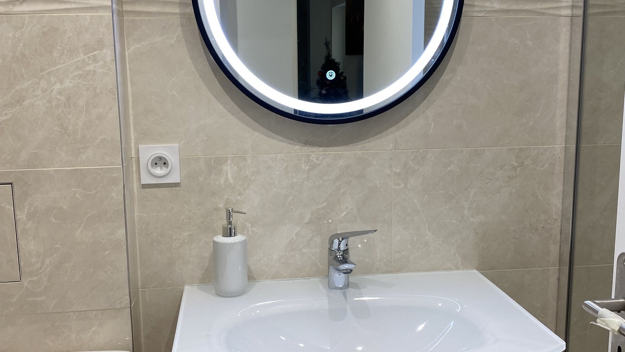 Photo of Bathroom in Alfortville