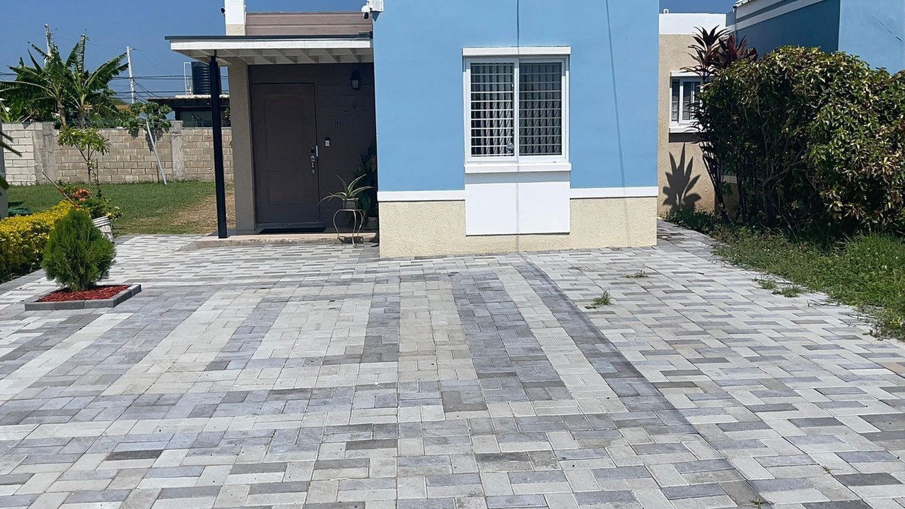 Photo of Outdoor in Spanish Town