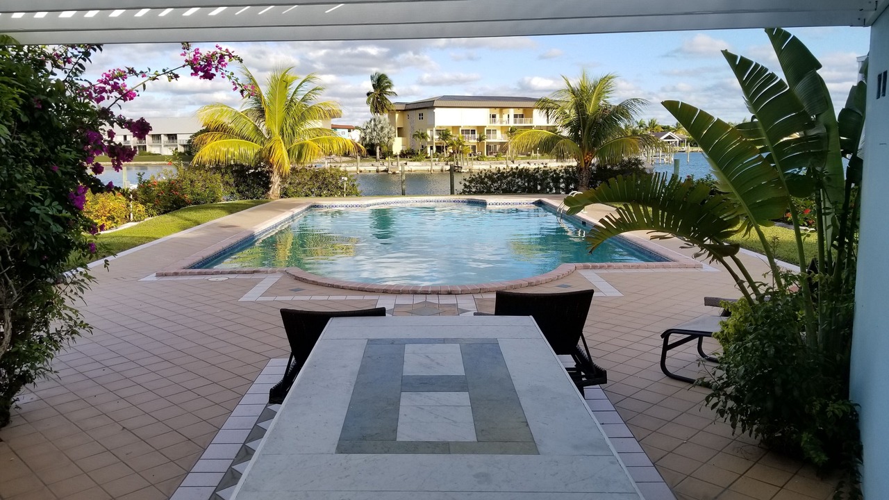 Photo of Others in Bahamia West