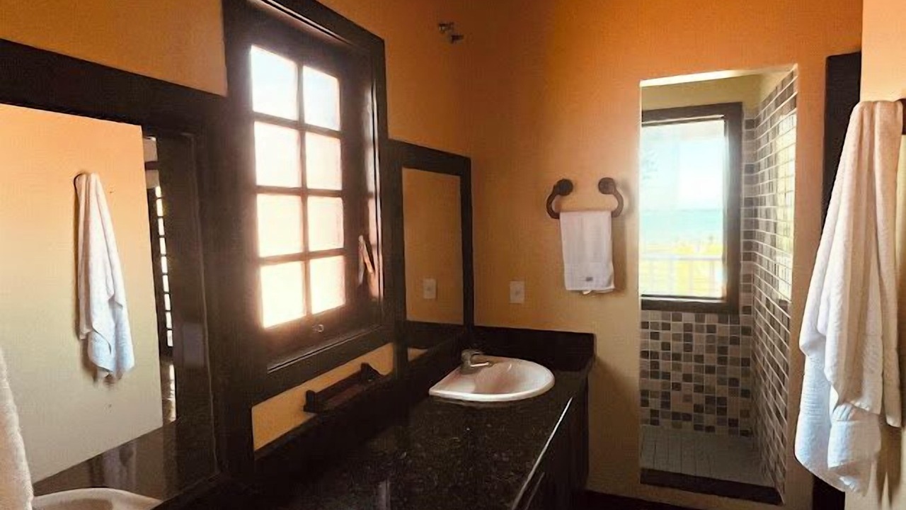 Photo of Bathroom in Praia Rasa