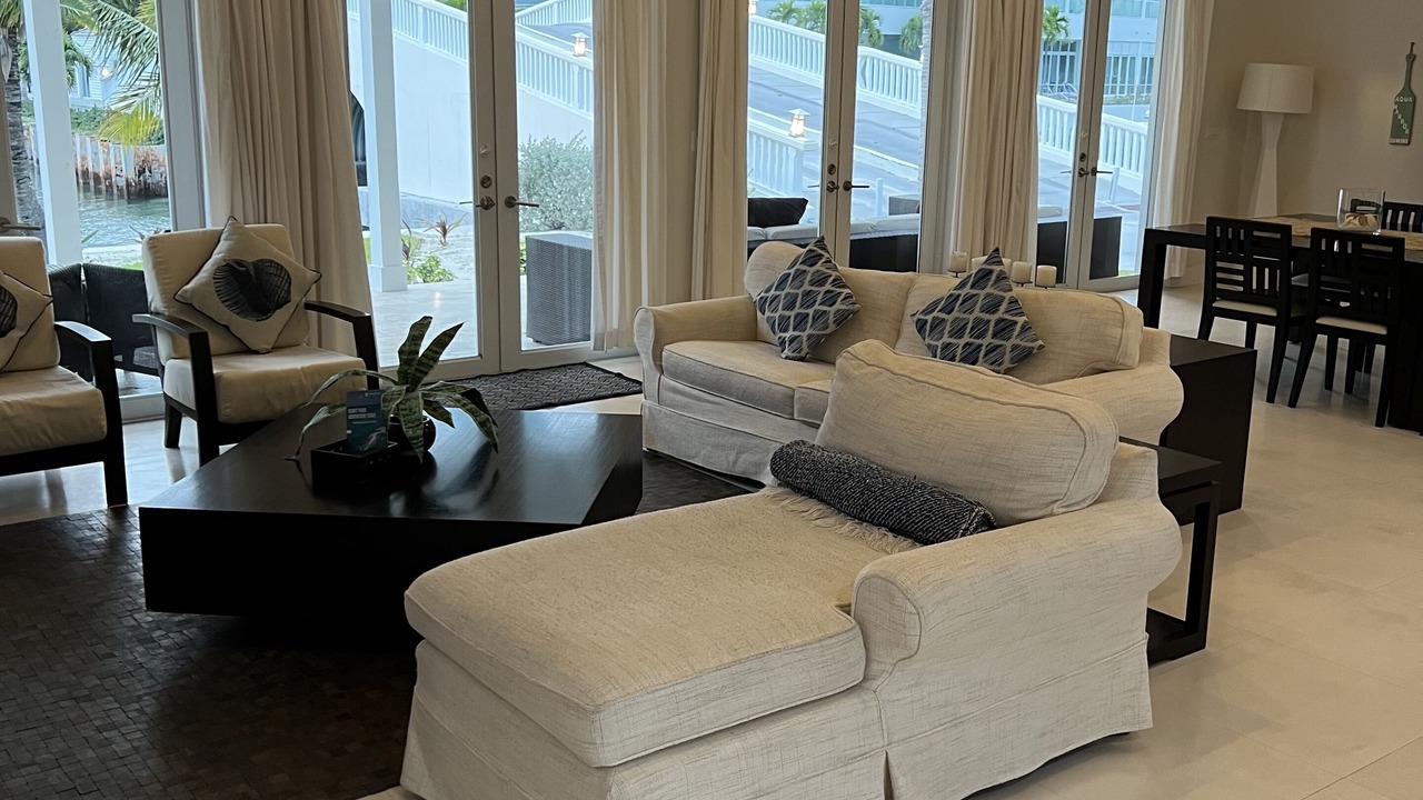 Photo of Livingroom in Alice Town