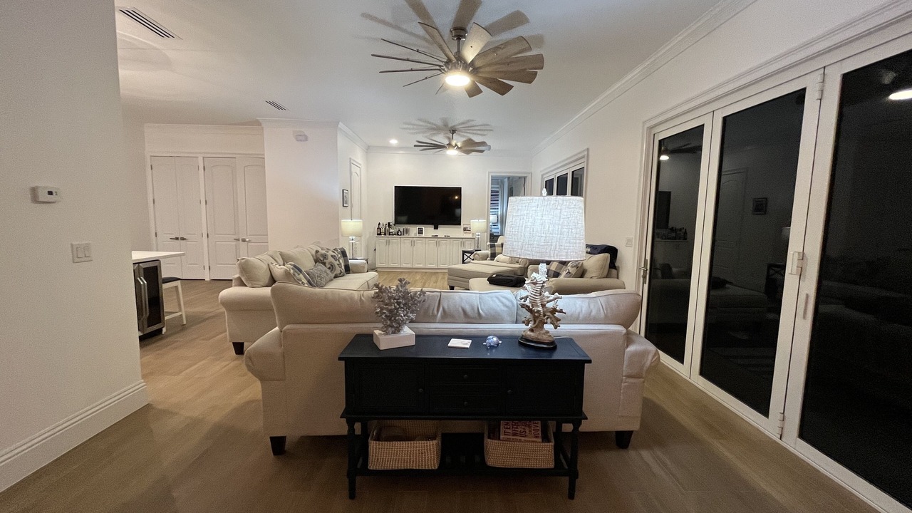 Photo of Bedroom in Treasure Cay