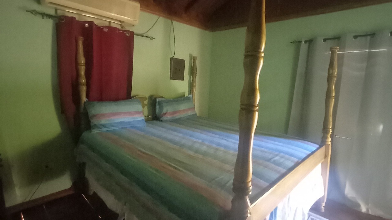 Photo of Bedroom in Lacovia