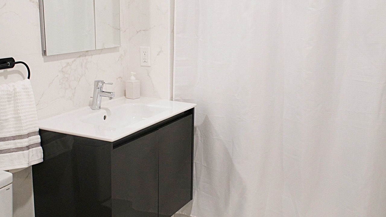 Photo of Bathroom in Homecrest