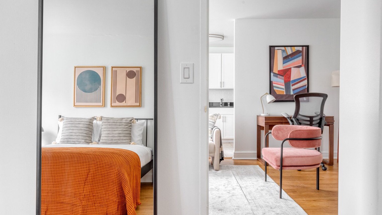 Photo of Bedroom in Lincoln Square