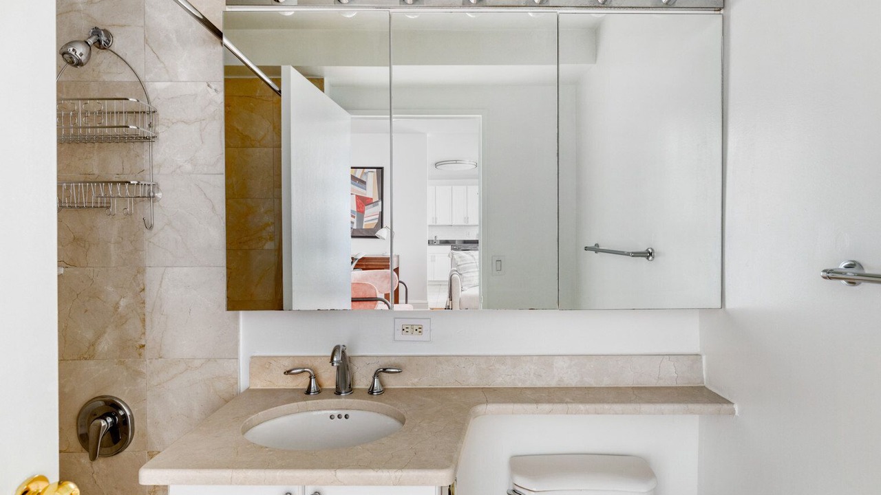 Photo of Bathroom in Lincoln Square