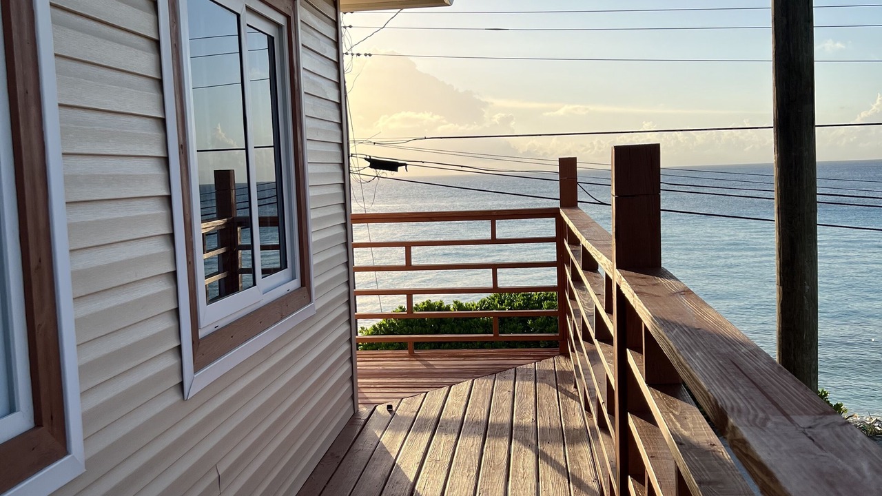 Photo of Patio Balcony in Alice Town