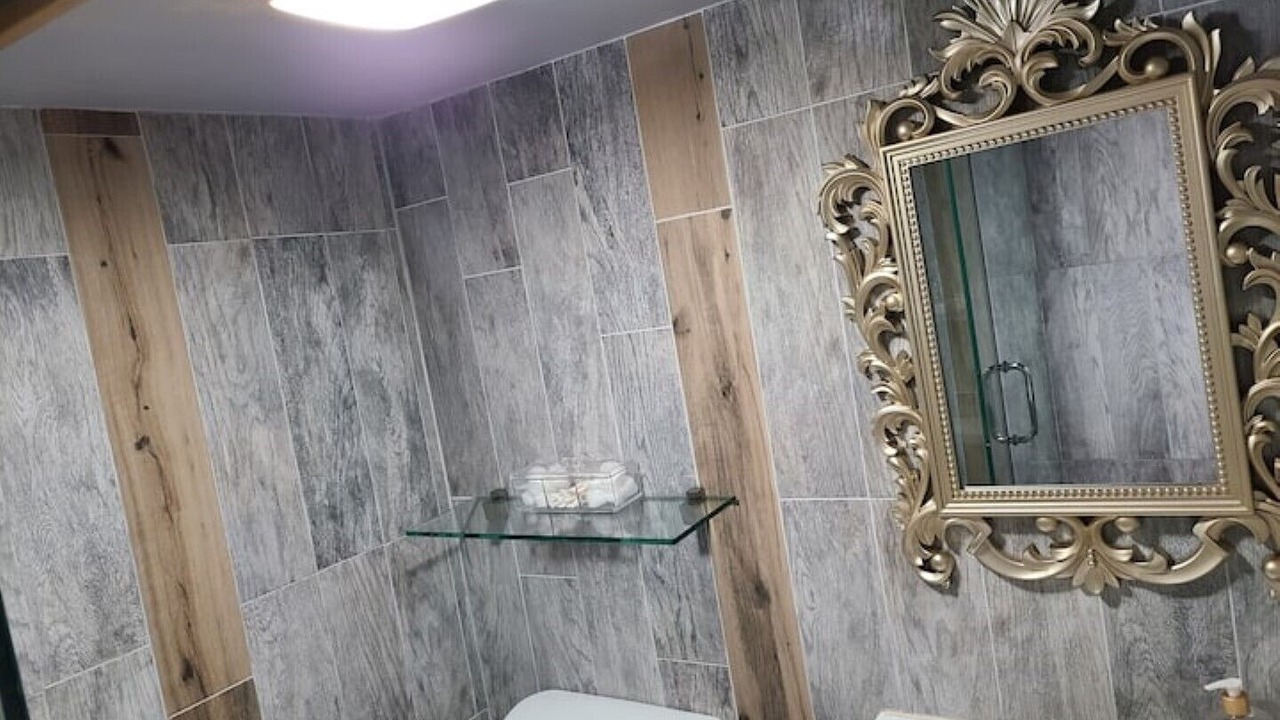 Photo of Bathroom in East New York