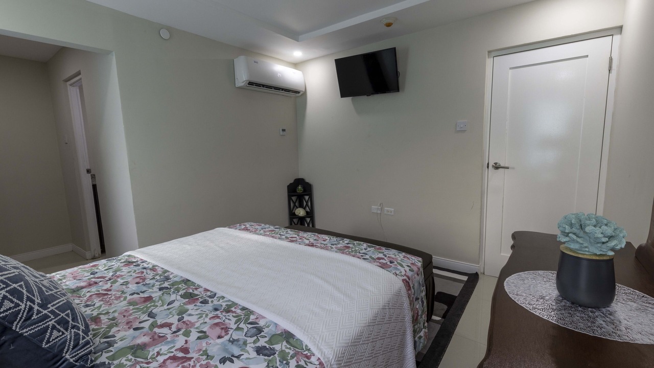 Photo of Bedroom in Portmore