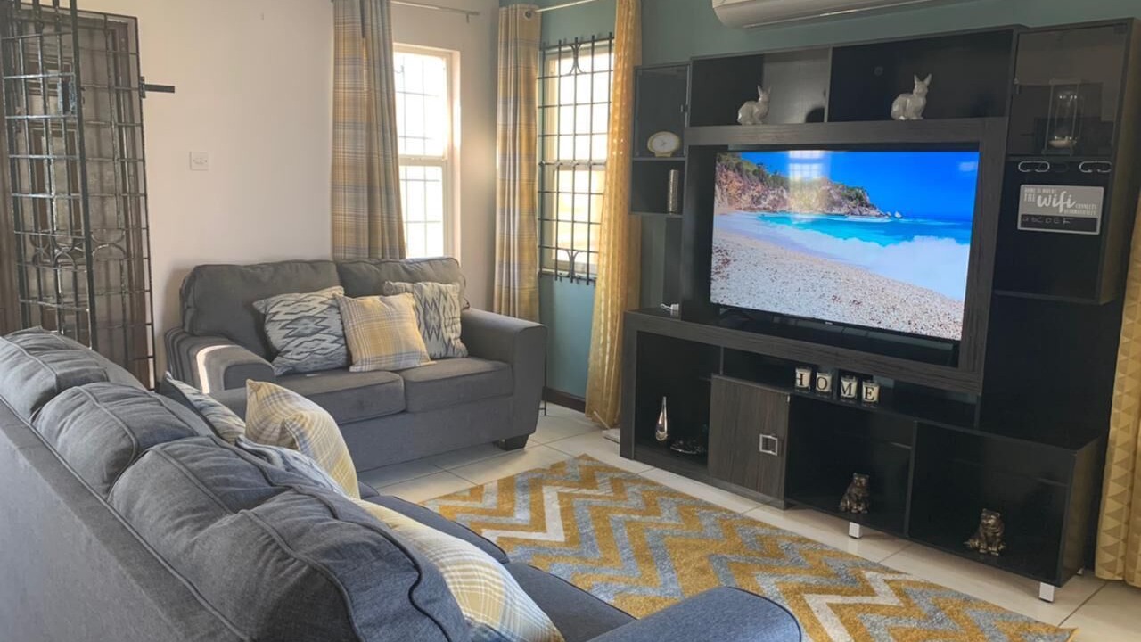 Photo of Livingroom in Portmore