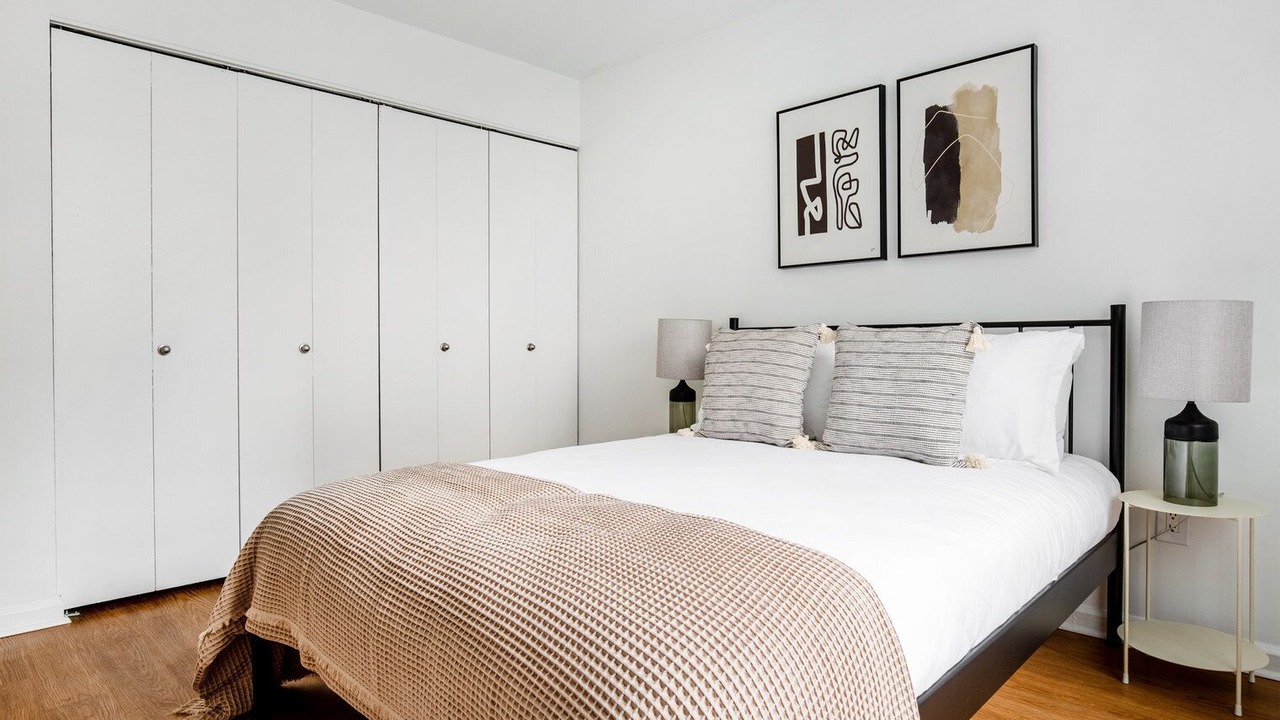 Photo of Bedroom in Lincoln Square