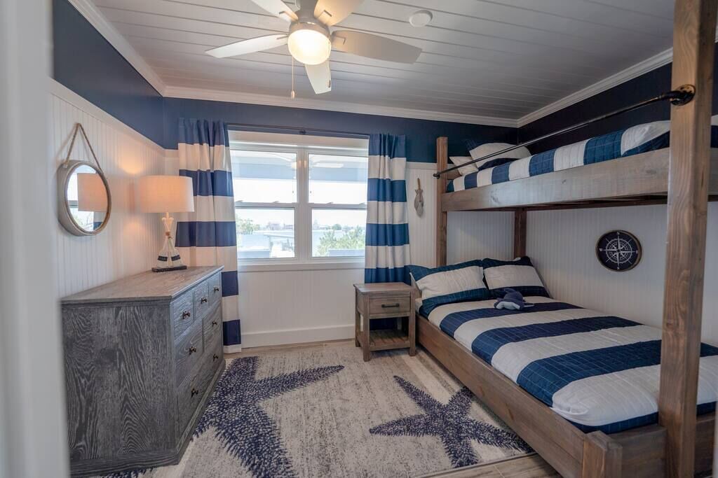 Photo of Bedroom in Treasure Cay