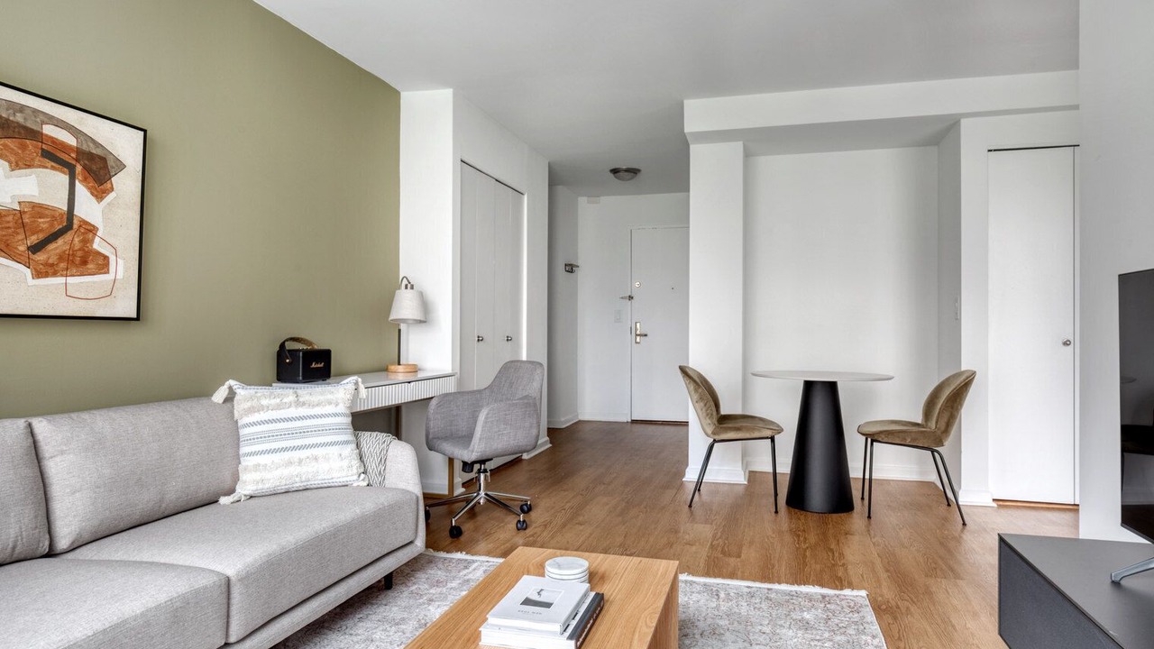 Photo of Livingroom in Lincoln Square