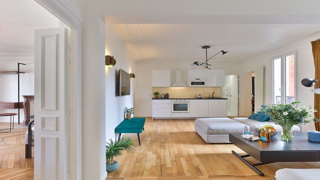 Photo of Bedroom in 10th Arrondissement