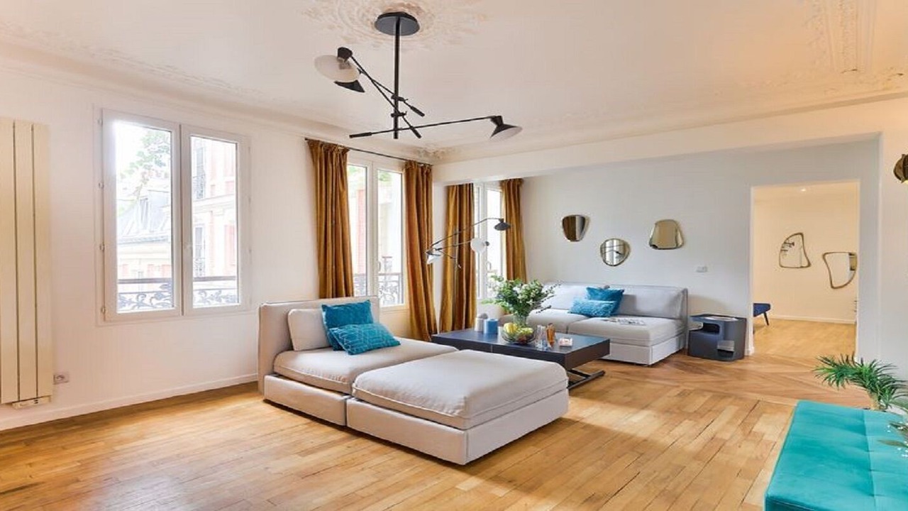 Photo of Livingroom in 10th Arrondissement