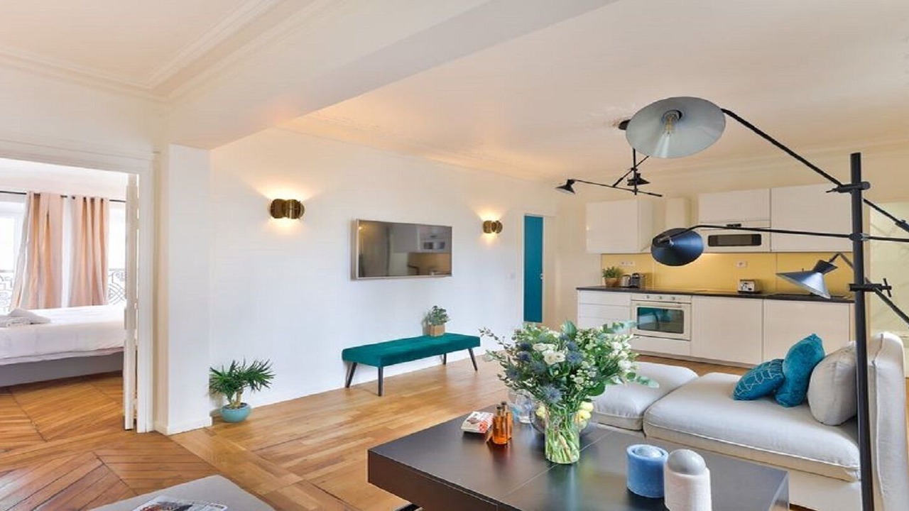 Photo of Bedroom in 10th Arrondissement