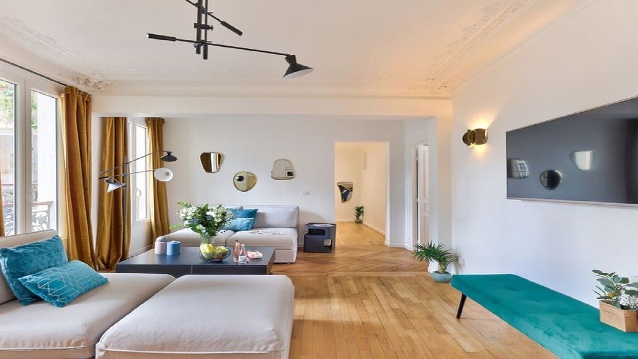 Photo of Livingroom in 10th Arrondissement