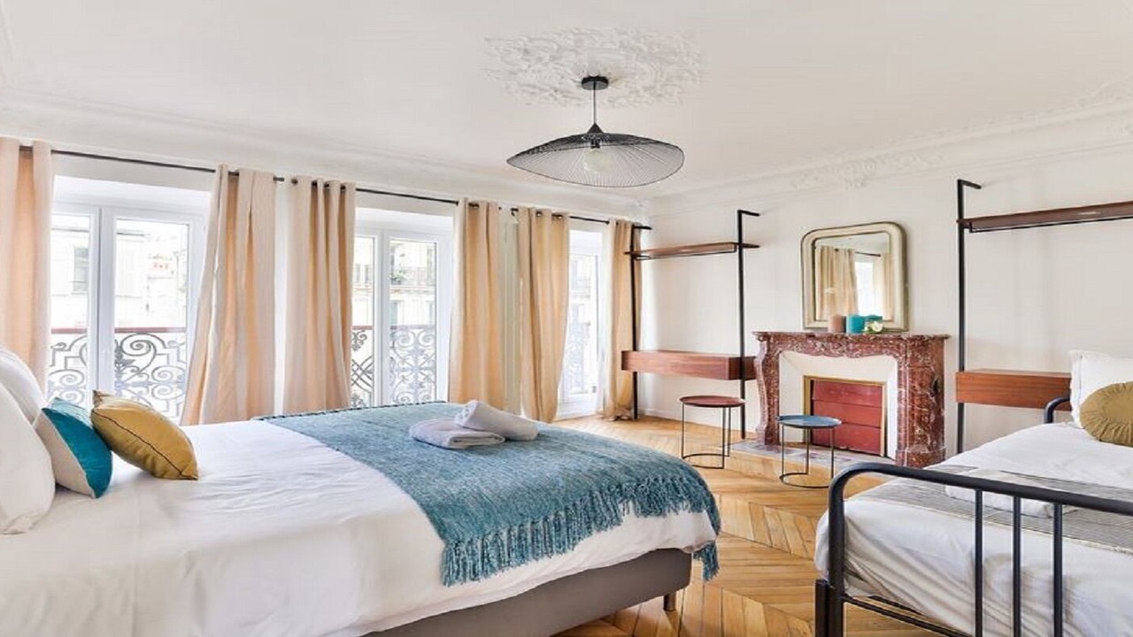 Photo of Bedroom in 10th Arrondissement