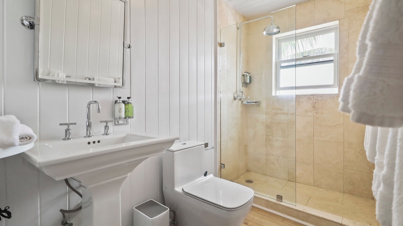 Photo of Bathroom in Gregory Town