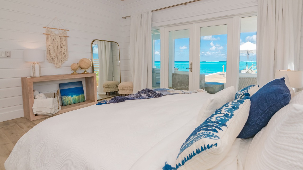 Photo of Bedroom in Tar Bay
