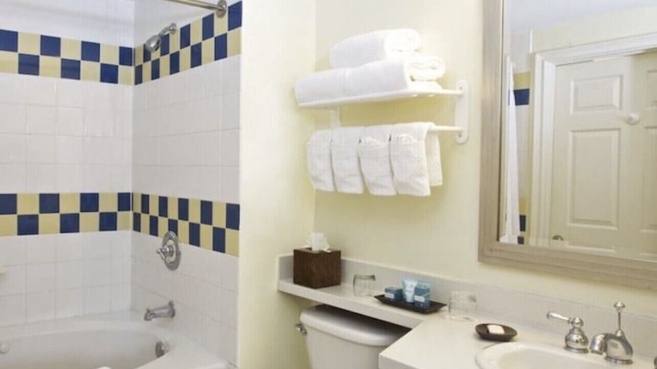 Photo of Bathroom in Paradise Island