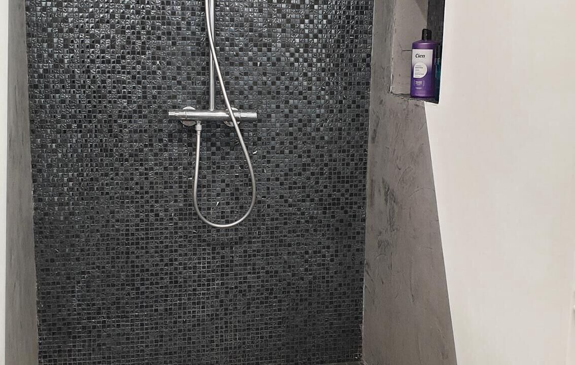 Photo of Bathroom in Villeneuve-le-Comte