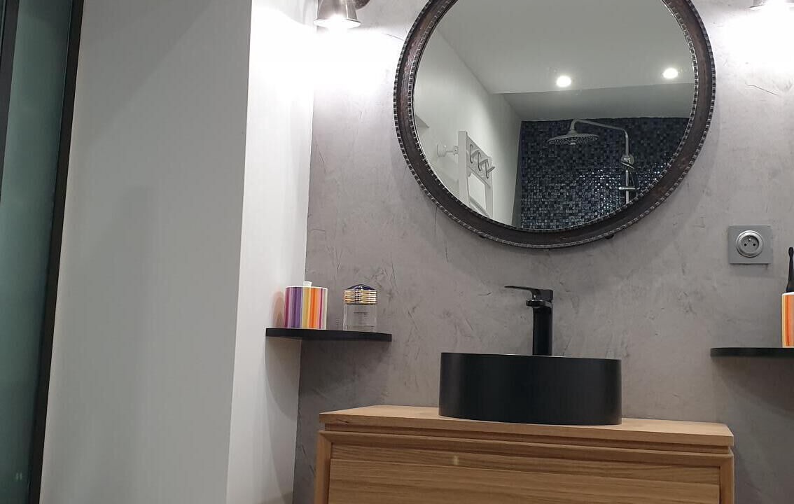 Photo of Bathroom in Villeneuve-le-Comte
