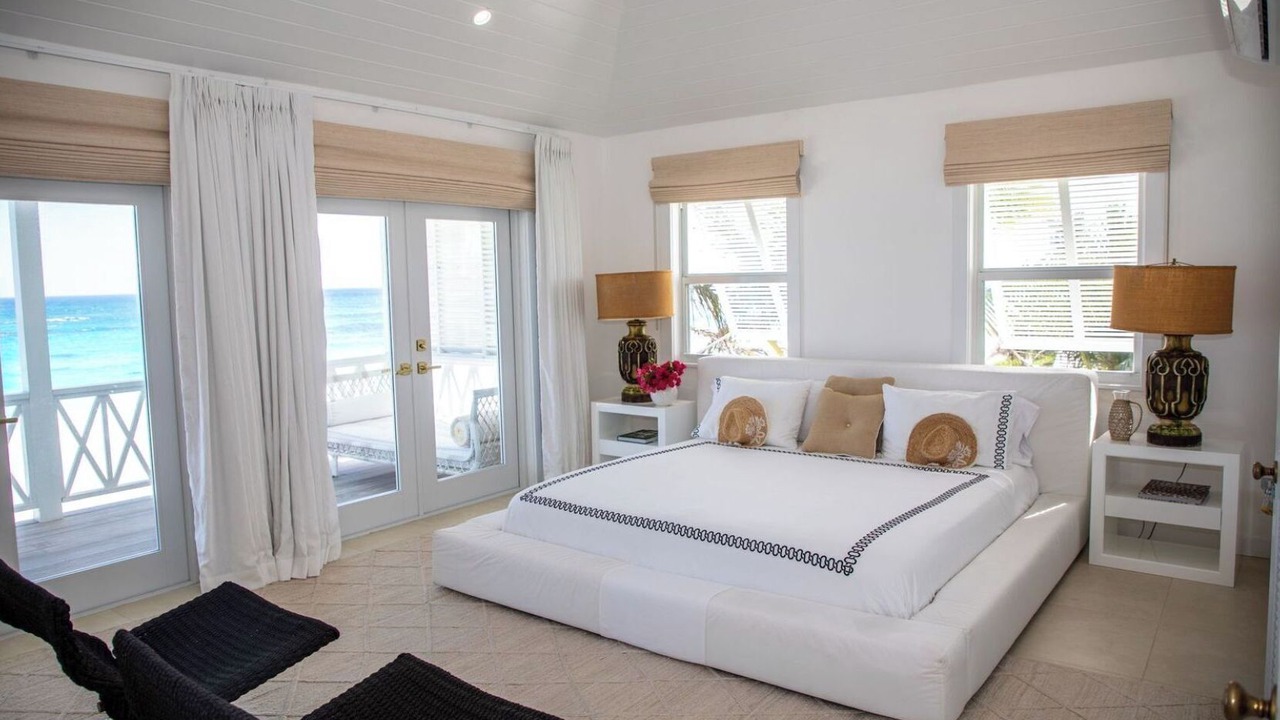 Photo of Bedroom in Dunmore Town