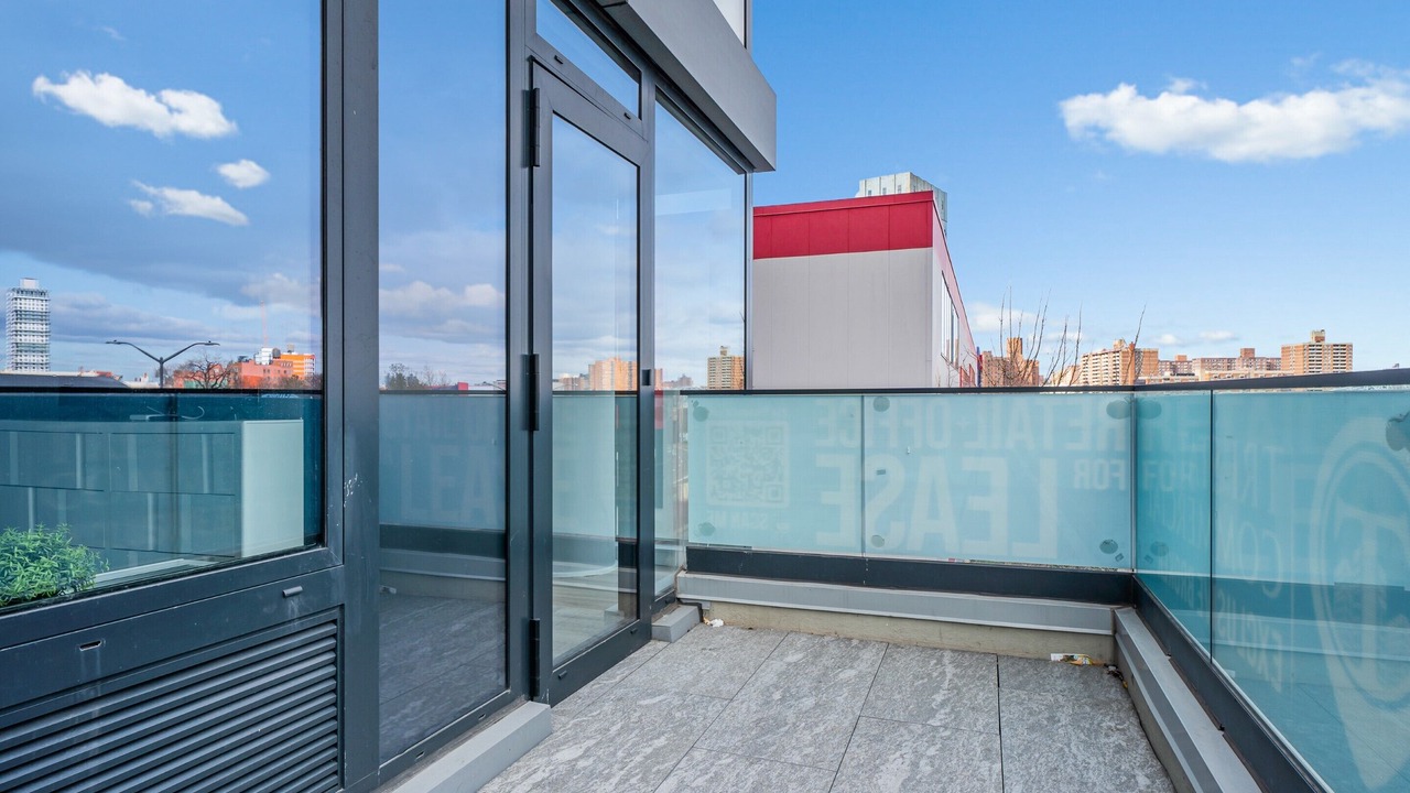 Photo of Patio Balcony in Port Morris