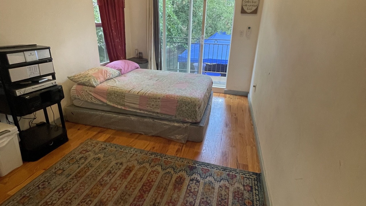 Photo of Bedroom in Cypress Hills
