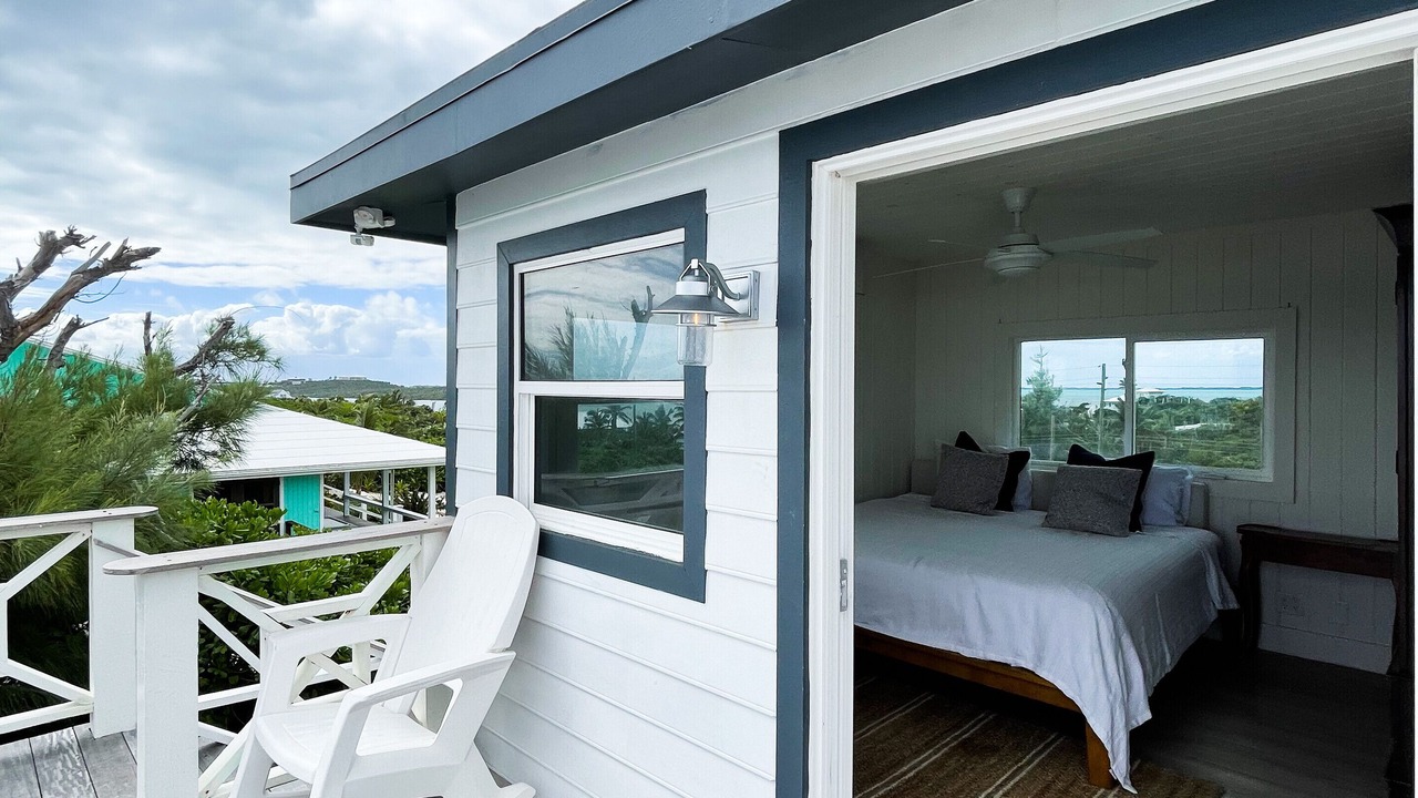 Photo of Patio Balcony in Hope Town