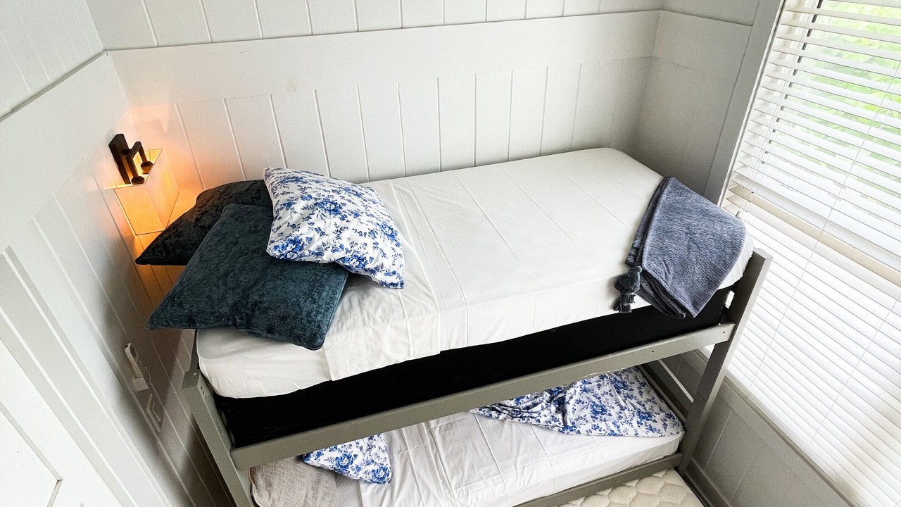 Photo of Bedroom in Hope Town