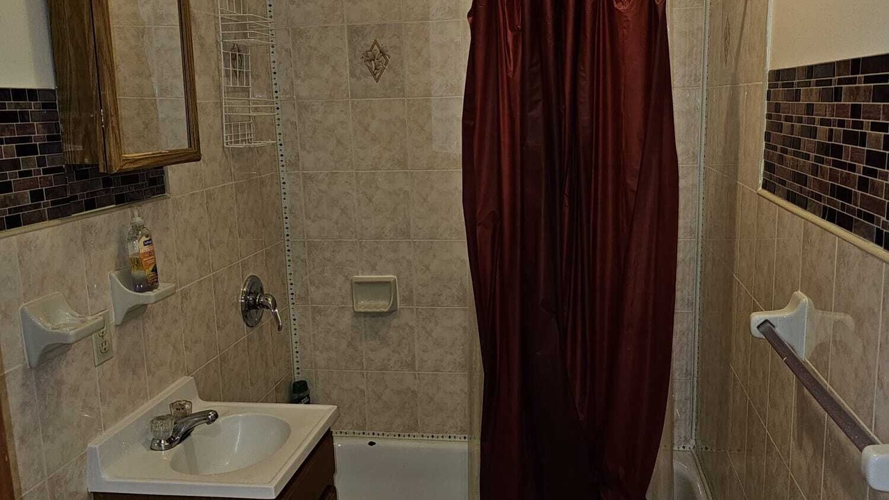 Photo of Bathroom in Bedford-Stuyvesant
