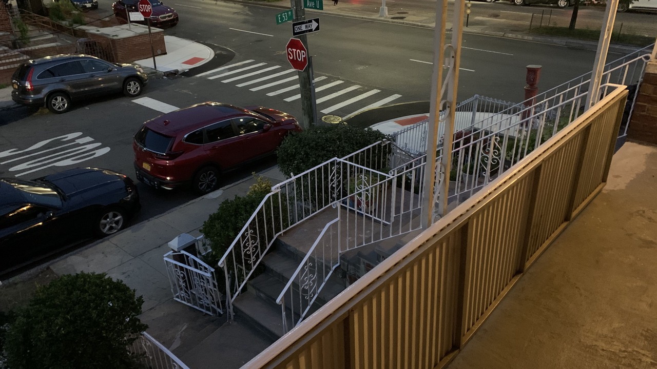 Photo of Outdoor in Mill Basin
