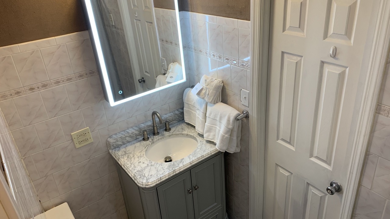 Photo of Bathroom in Mill Basin