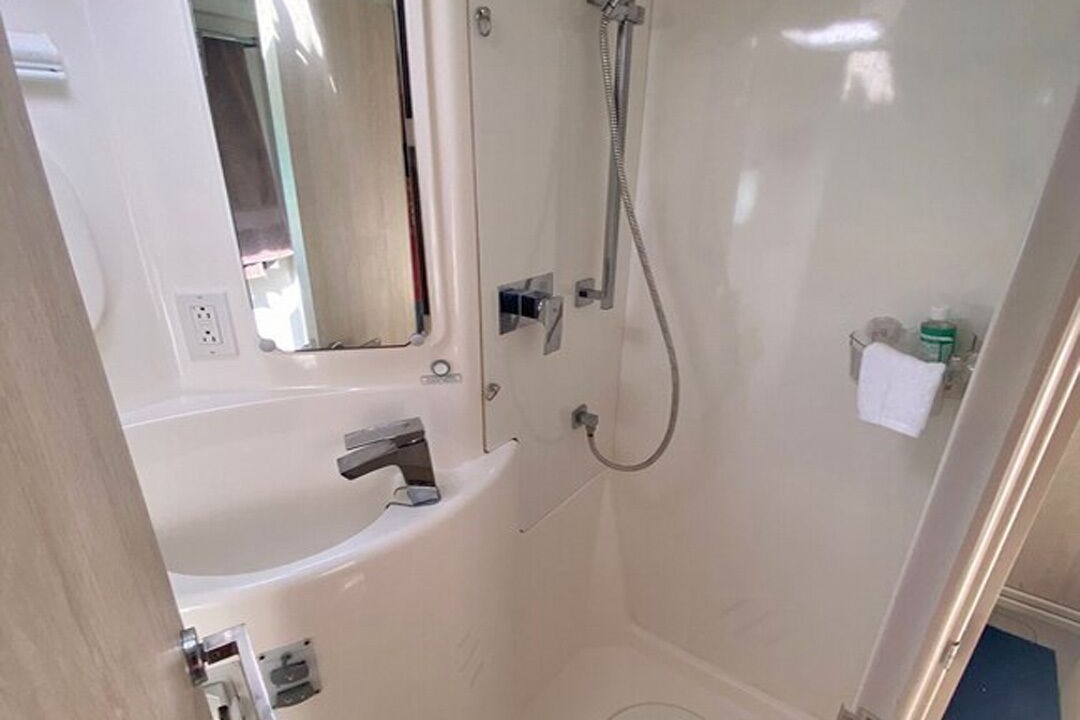 Photo of Bathroom in Rokers Point