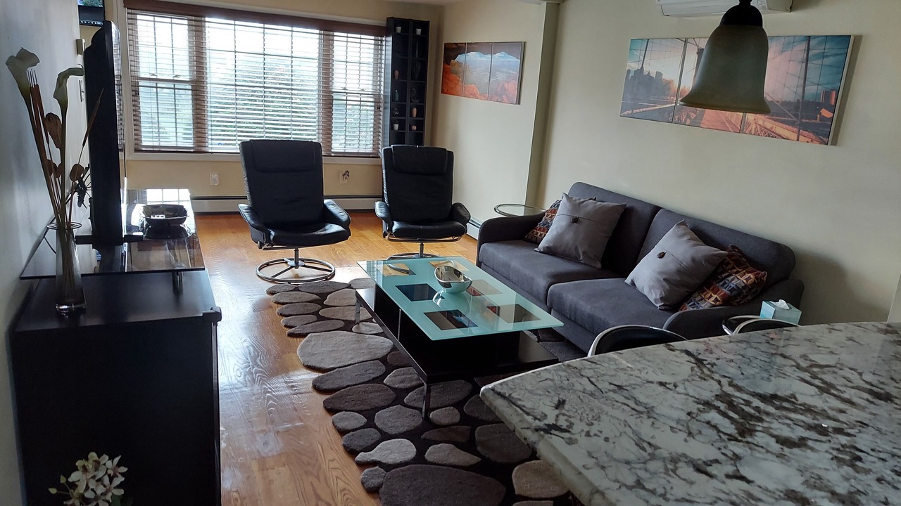 Photo of Livingroom in Canarsie