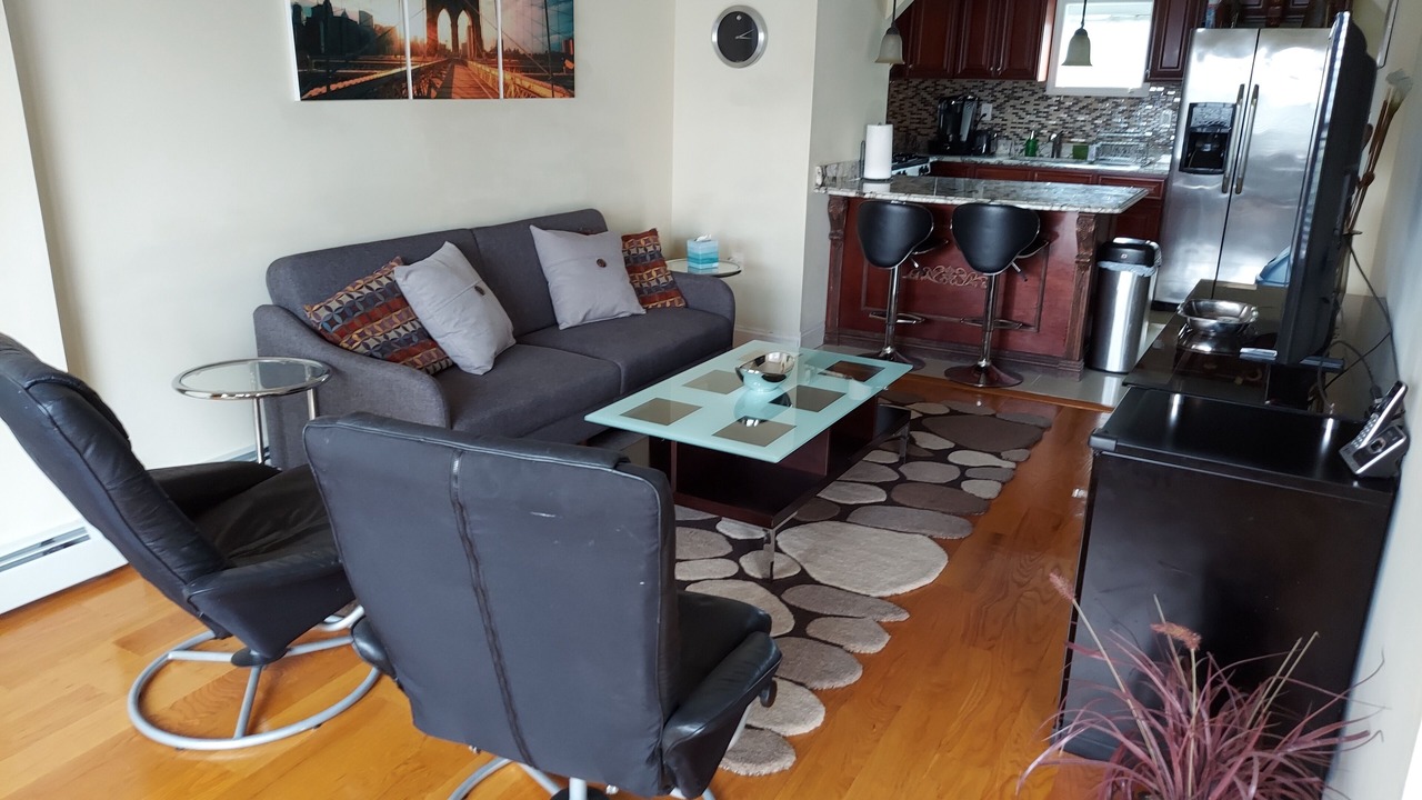 Photo of Livingroom in Canarsie