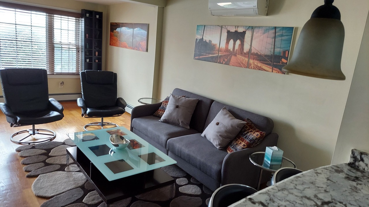 Photo of Livingroom in Canarsie