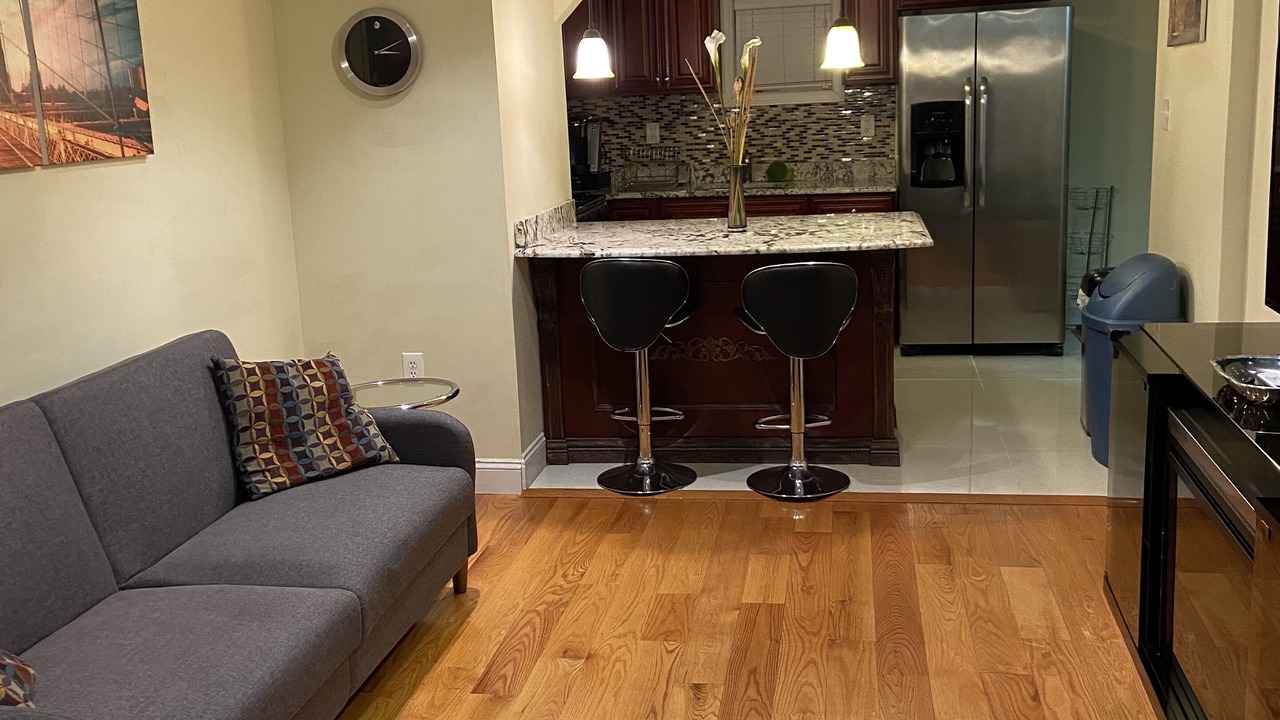 Photo of Livingroom in Canarsie