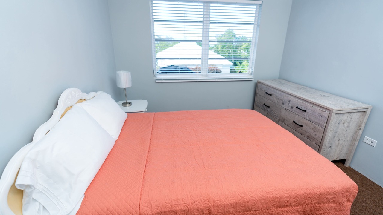 Photo of Bedroom in Spanish Wells
