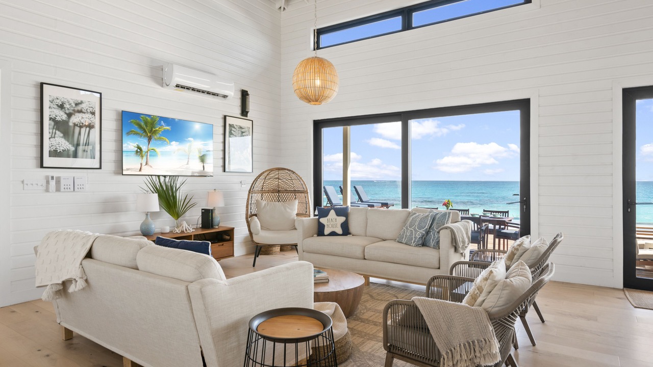 Photo of Livingroom in Farmer's Hill