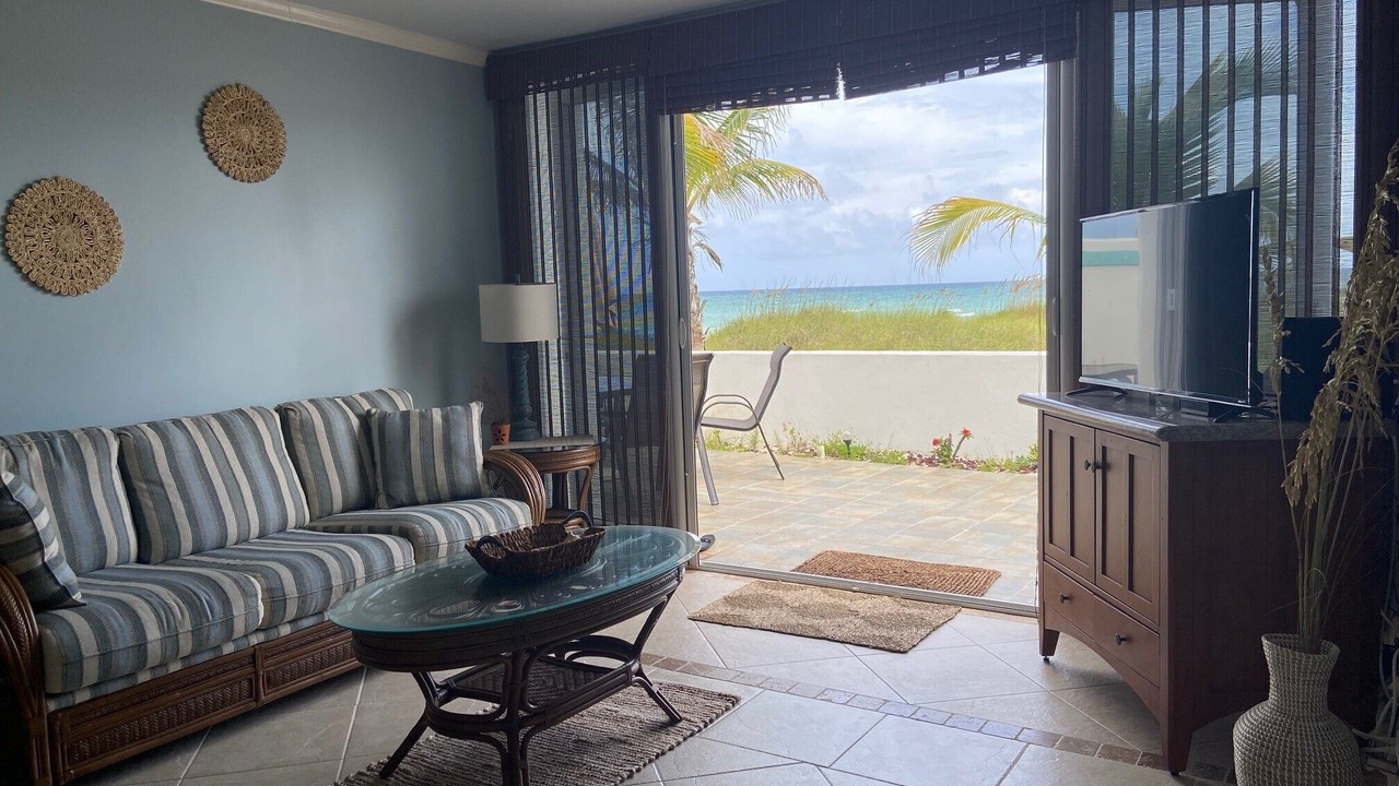 Photo of Bedroom in Bahamas Terrace
