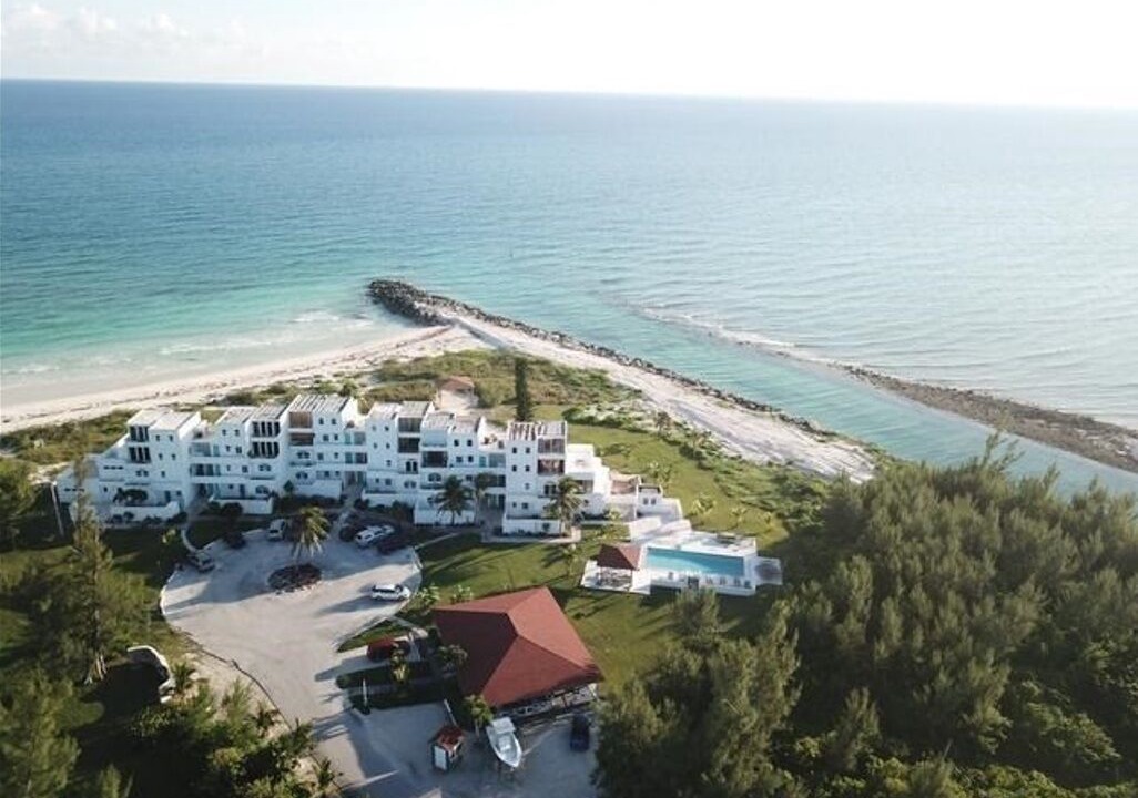 Photo of Others in Bahamas Terrace