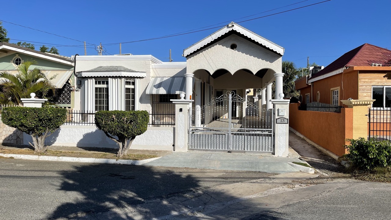 Photo of Outdoor in Cave Hill Estate