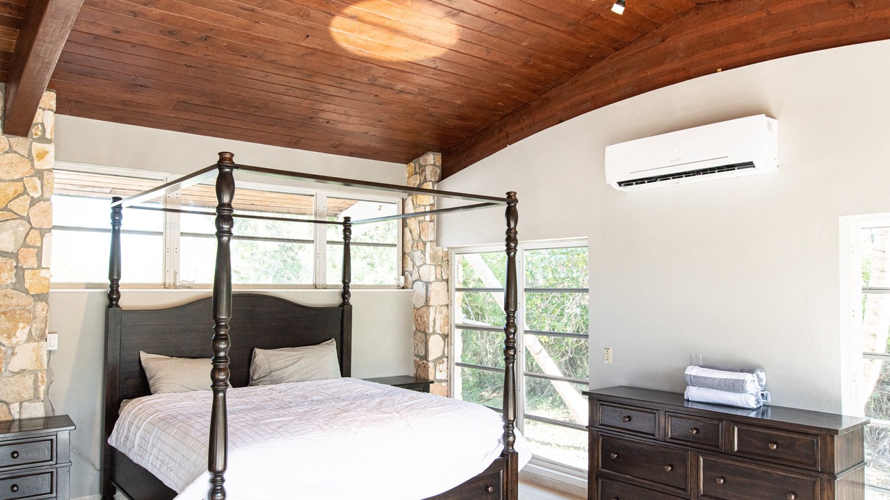 Photo of Bedroom in Great Exuma